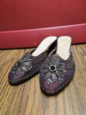 Women's Belle Marie Burgundy Slip-On Mules with Metallic Floral Accent